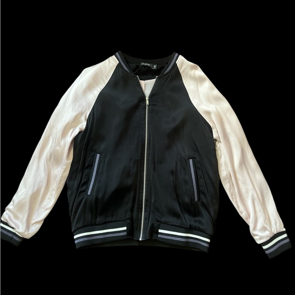 Embroidered Jacket - Picture 2 of 3